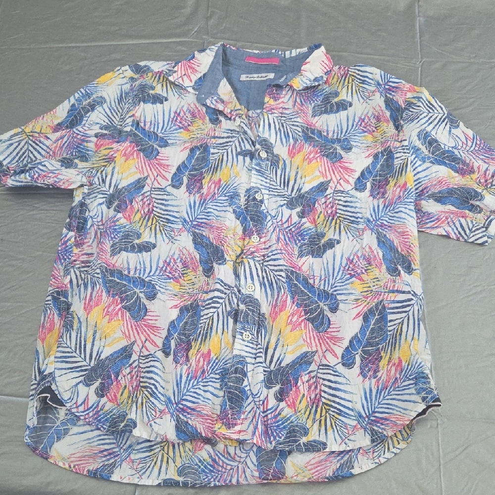 Tommy Bahama White Button-Down Shirt with Blue, Pink & Yellow Leaf Print